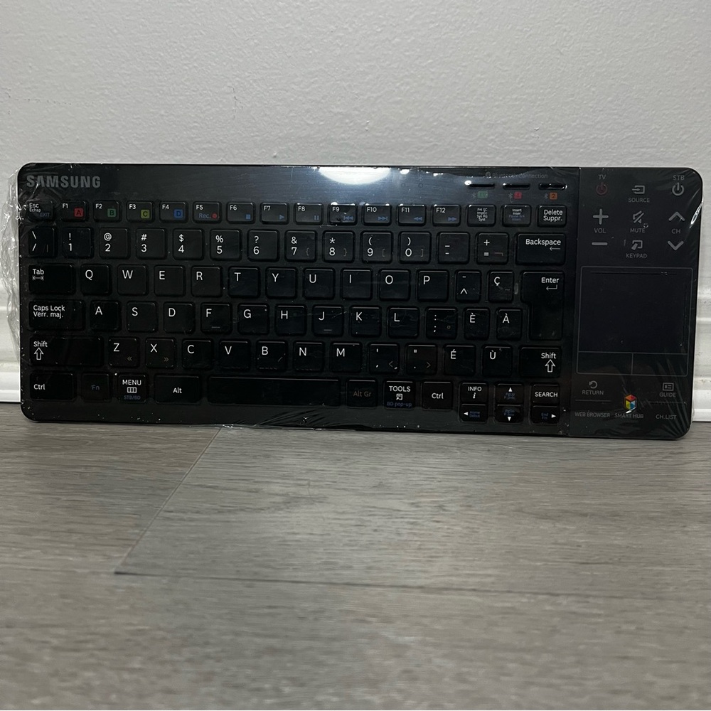 Samsung Smart TV Wireless Bluetooth Keyboard with Touchpad - Black